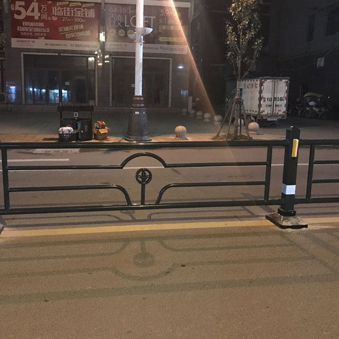 上海道路护栏-09